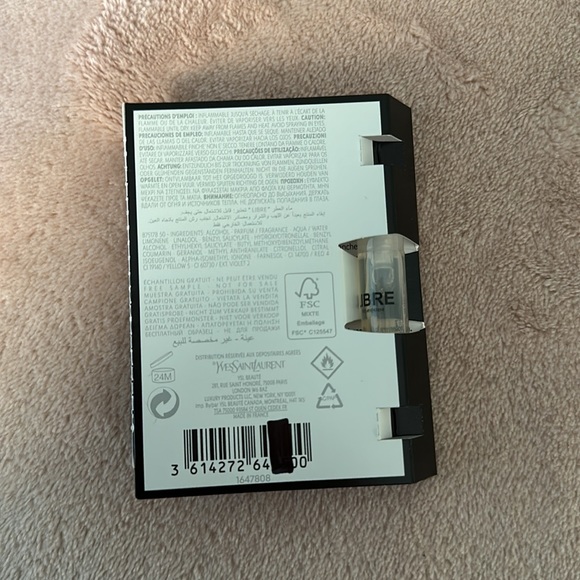 NWT YSL BEAUTE Cosmetic Bag with 4 mini products - Picture 14 of 14